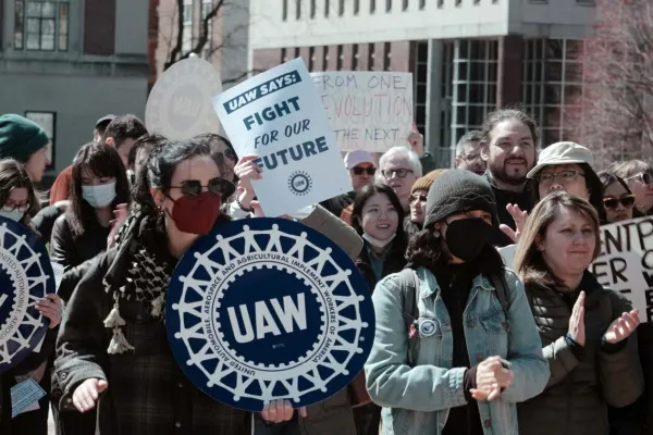 L4100 Fight for Science Funding