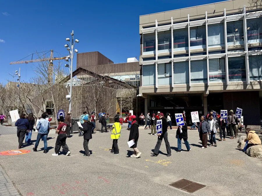 HGSU picket line in April 2026