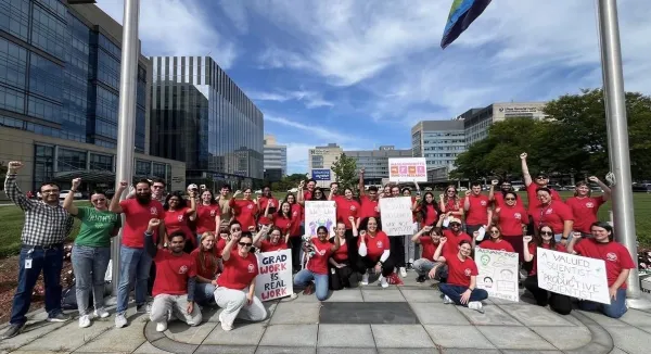 CORE-UAW Grad Workers & Postdocs Hold Joint Rally at UMass Chan